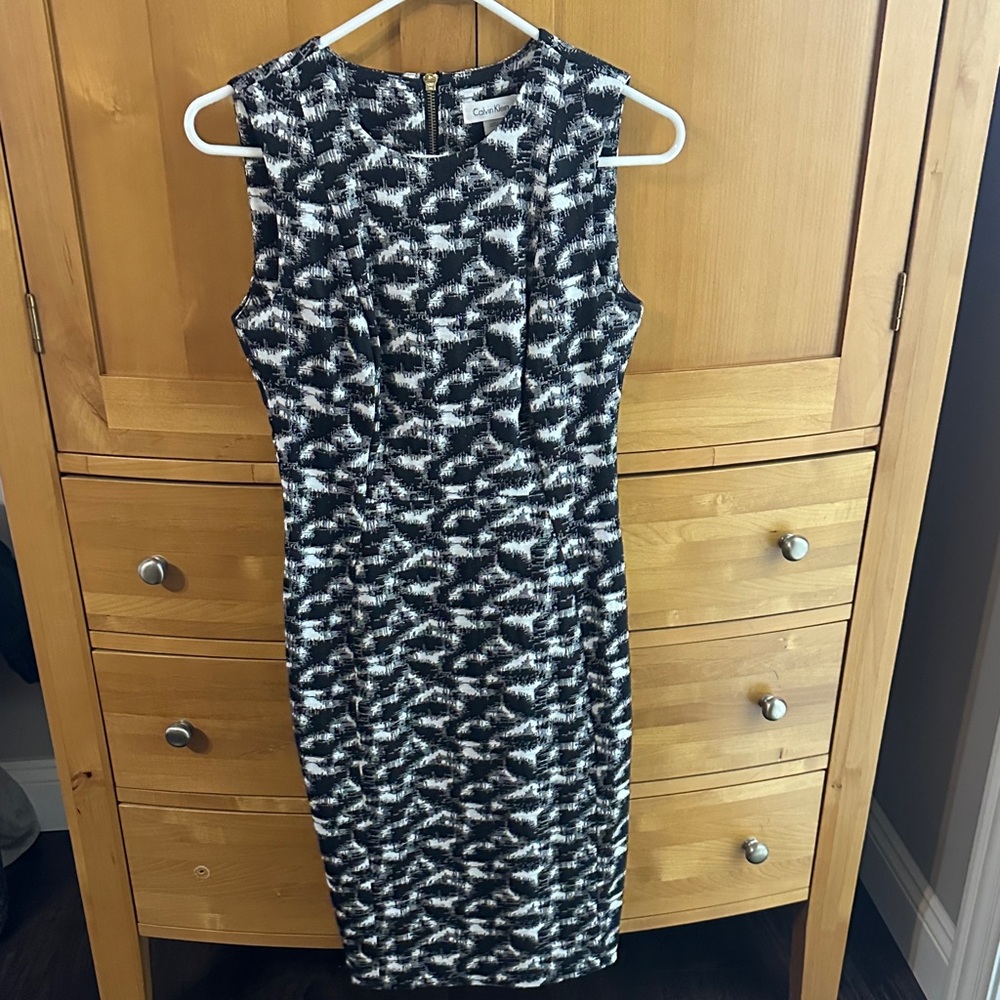 Calvin Klein Monochrome Patterned Midi Dress